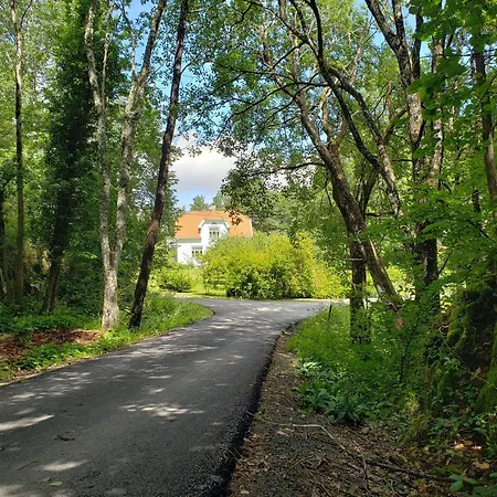 Landlig Idyll 200 Meter Fra Sjoen