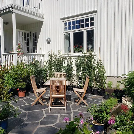 Landlig Idyll 200 Meter Fra Sjoen * Lillesand