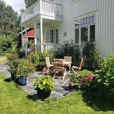 Villa Landlig Idyll 200 Meter Fra Sjoen Lillesand