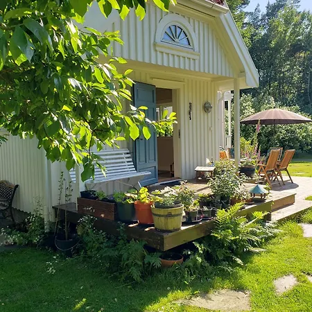 Landlig Idyll 200 Meter Fra Sjoen